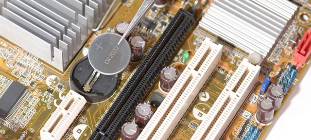 Τα Windows 11 δεν ενημερώνουν την ώρα αυτόματα 26 Ελέγξτε την μπαταρία CMOS
