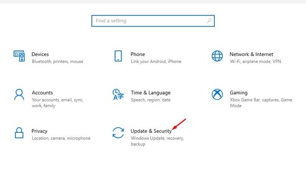 Πώς να καθαρίσετε μια μονάδα δίσκου στα Windows 10/11 7 κάντε κλικ στην επιλογή «Ενημέρωση και ασφάλεια»