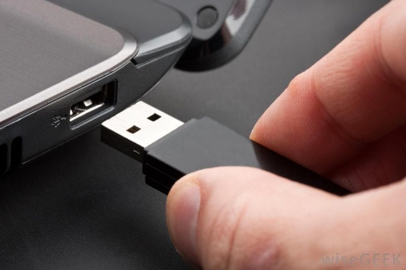Συνδέστε τη συσκευή USB σε άλλον υπολογιστή