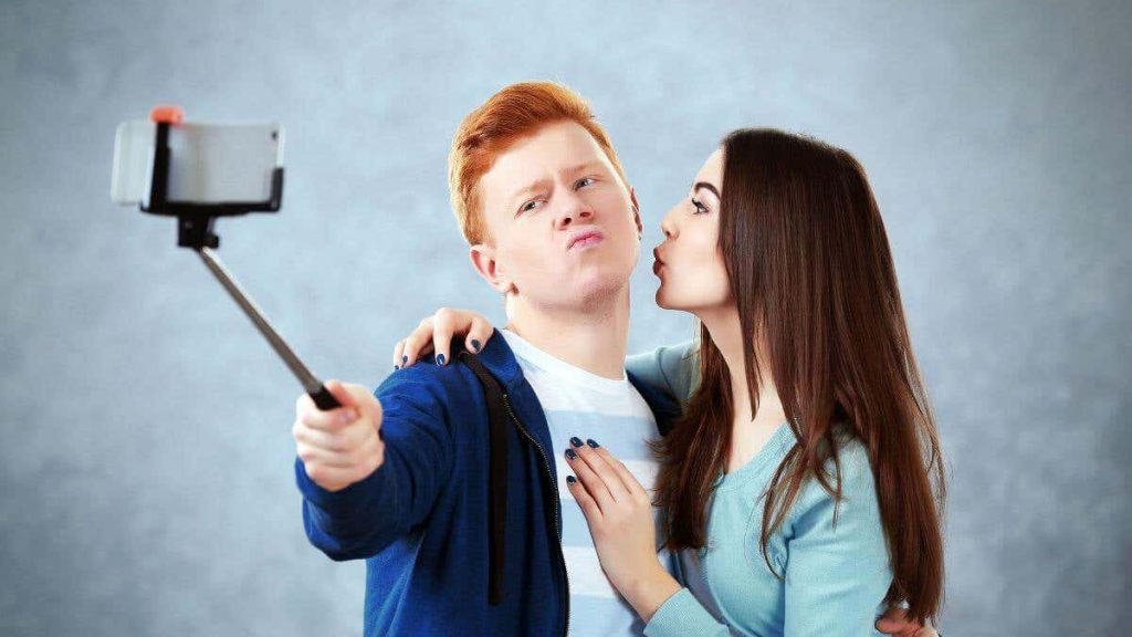 Τα 5 καλύτερα Selfie Sticks για συσκευές Android