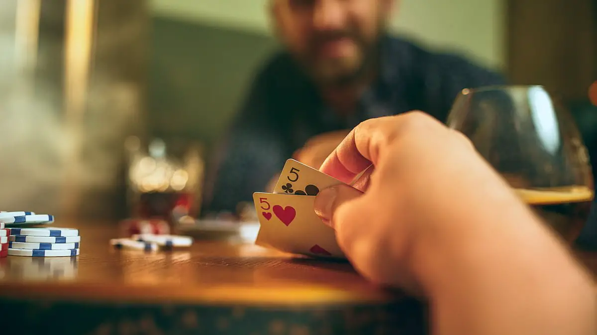 Κατανόηση των συνδυασμων καρτών Πόκερ που κερδίζουν
