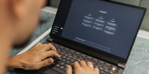 7 Εργαλεία AI που απαντούν σε ερωτήσεις από τα PDF