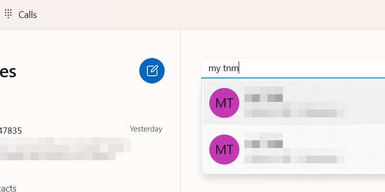 Αναζήτηση επαφής στην εφαρμογή Phone Link στα Windows.