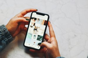 Πώς να μετακινήσετε μηνύματα στο νέο σας iPhone από ένα παλιό