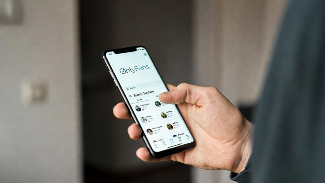 Πώς να βρείτε κάποια στο OnlyFans ακόμα και χωρίς όνομα χρήστη